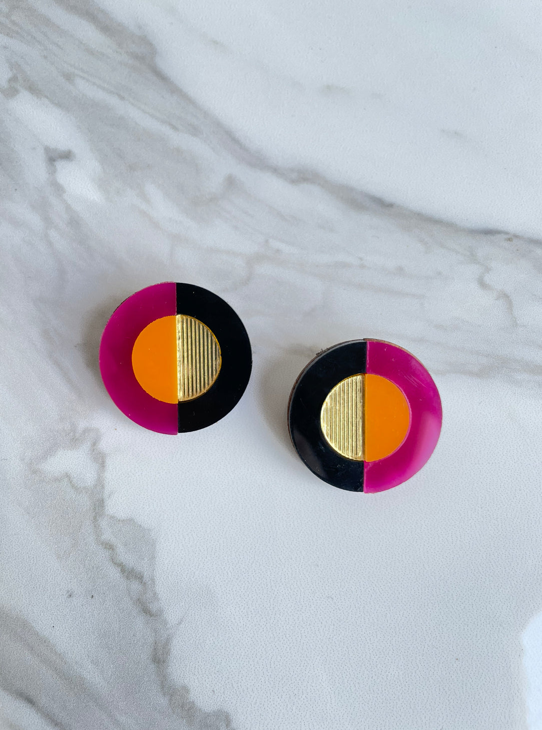 Dual Tone Studs | Pink